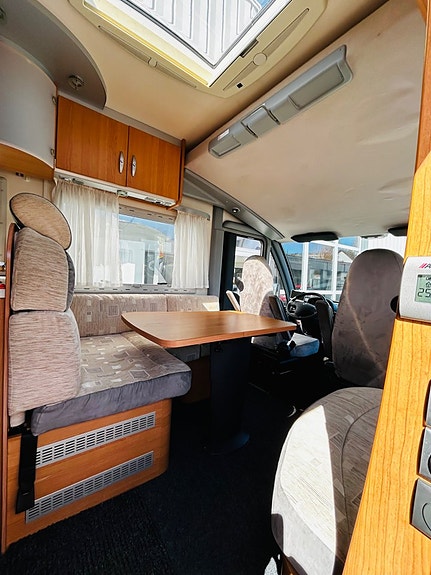 Knaus 800 Sun Liner, långbädd GARAGE, 2xAC 2 of 21