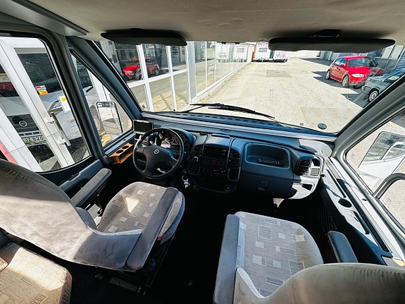 Knaus 800 Sun Liner, långbädd GARAGE, 2xAC 4 of 21