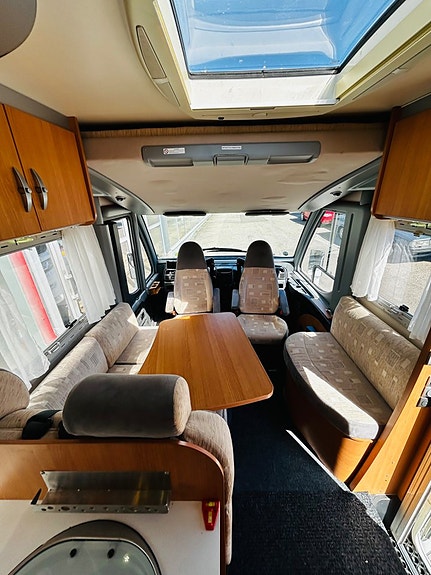 Knaus 800 Sun Liner, långbädd GARAGE, 2xAC 14 of 21