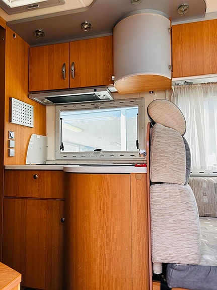 Knaus 800 Sun Liner, långbädd GARAGE, 2xAC 8 of 21