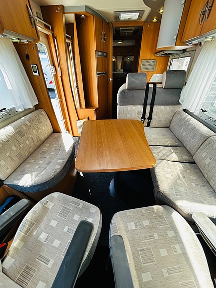 Knaus 800 Sun Liner, långbädd GARAGE, 2xAC 6 of 21