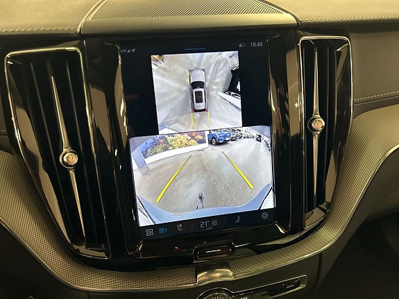 Volvo XC60 13 of 17