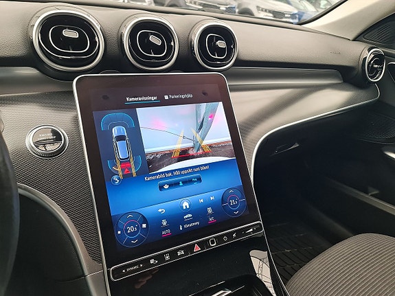 Mercedes-Benz C220 26 of 28