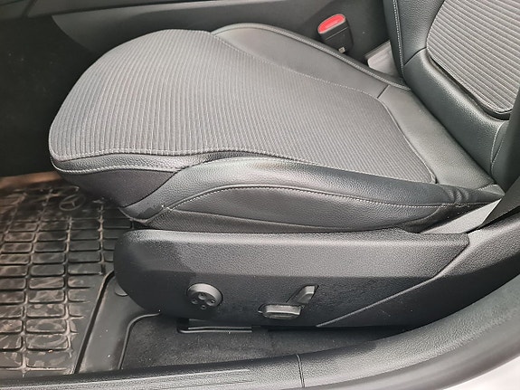 Mercedes-Benz C220 18 of 28