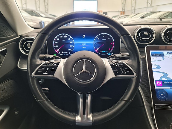 Mercedes-Benz C220 22 of 28