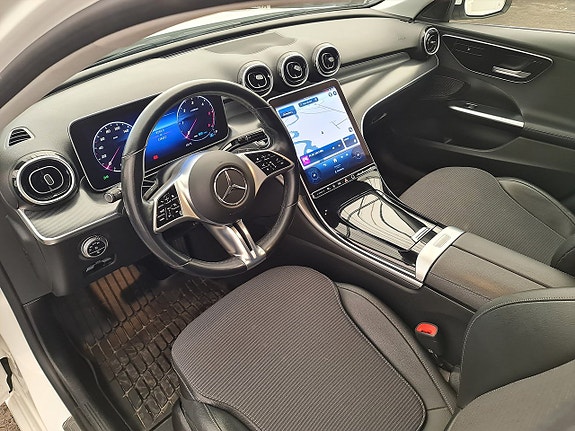 Mercedes-Benz C220 15 of 28