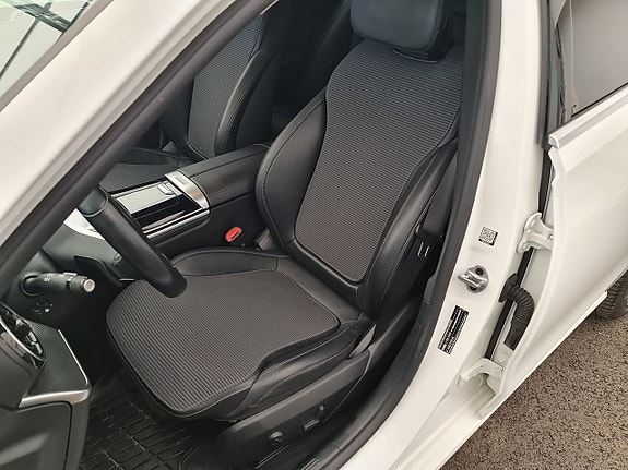 Mercedes-Benz C220 17 of 28