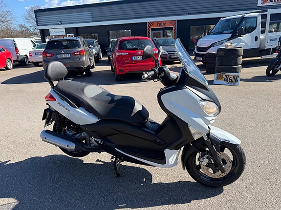Yamaha X-max 250 ABS 5 of 8