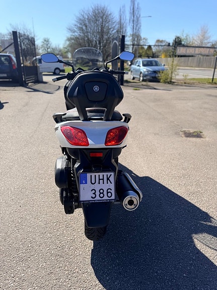 Yamaha X-max 250 ABS 7 of 8