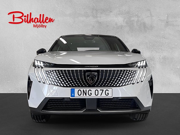 Peugeot 3008 2 of 5