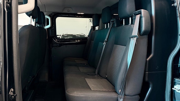 Ford Transit 14 of 18