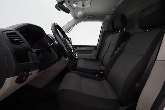 Volkswagen Transporter 8 of 22