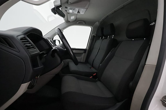 Volkswagen Transporter 9 of 22