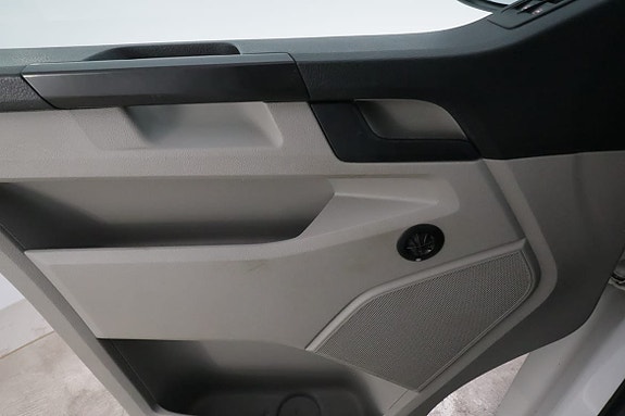 Volkswagen Transporter 20 of 22