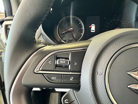 Suzuki Swift 18 of 21