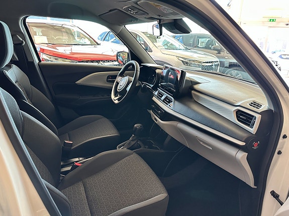 Suzuki Swift 10 of 21