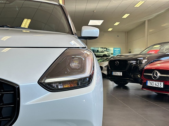 Suzuki Swift 14 of 21