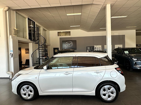 Suzuki Swift 2 of 21