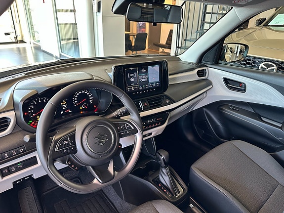 Suzuki Swift 16 of 21