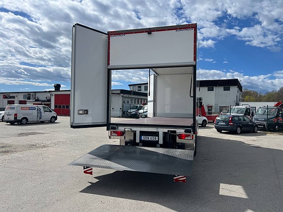 Scania P280 4x2 Skåpbil Öppningsbarsida, *300 Mil* 10 of 12