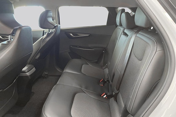 Kia EV6 8 of 13