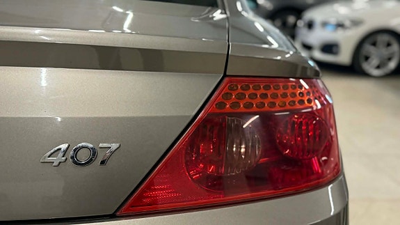 Peugeot 407 12 of 19
