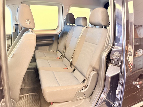 Volkswagen Caddy 10 of 16