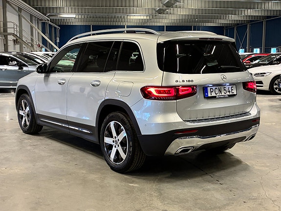 Mercedes-Benz GLB180 5 of 5