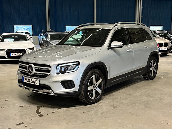 Mercedes-Benz GLB180 7 of 26