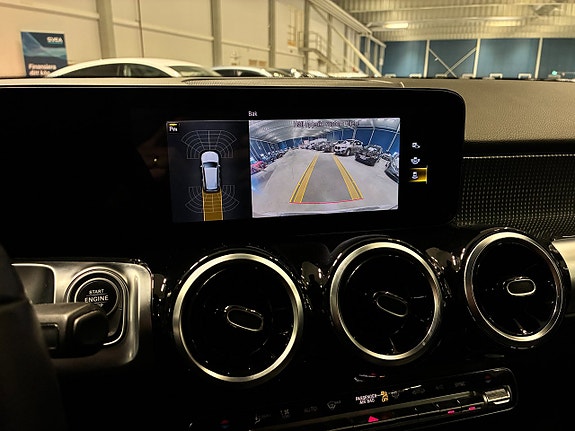 Mercedes-Benz GLB180 22 of 26