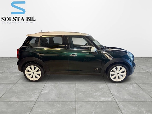 MINI Countryman Cooper S 2 of 5