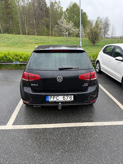 Volkswagen Golf VII 3 of 5