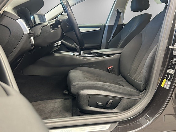 BMW 530e 8 of 18