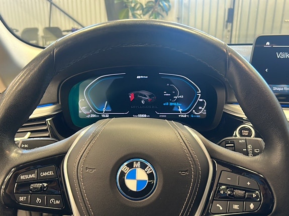 BMW 530e 13 of 18