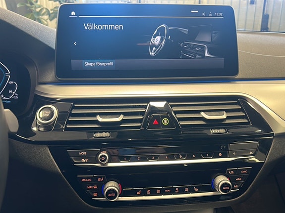 BMW 530e 14 of 18