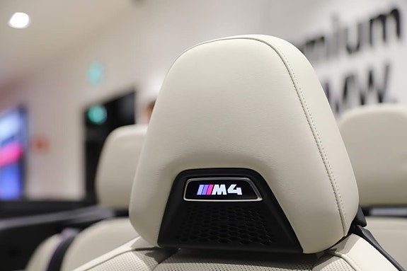 BMW M4 6 of 13
