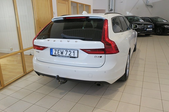 Volvo V90 4 of 5