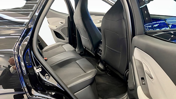 Ford Explorer 5 of 9