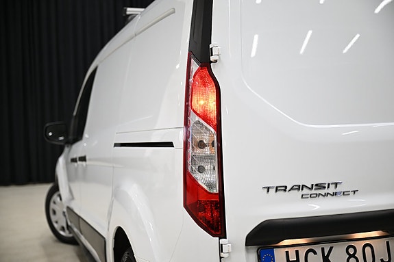 Ford Transit Connect 17 of 29