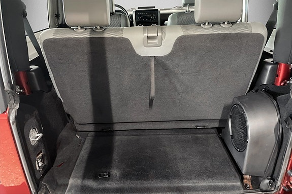 Jeep Wrangler 16 of 20
