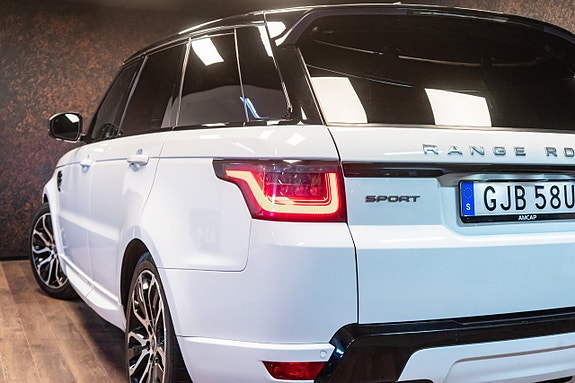 Land Rover Range Rover Sport 8 of 30