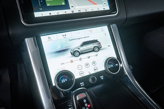 Land Rover Range Rover Sport 25 of 30
