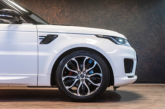 Land Rover Range Rover Sport 5 of 5