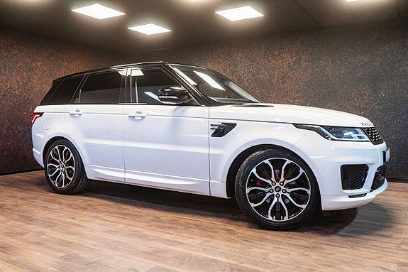 Land Rover Range Rover Sport 2 of 5