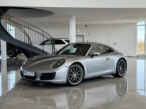 Porsche 911 Carrera 4