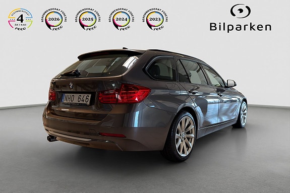 BMW 325d 4 of 5