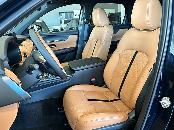 Mazda CX-60 8 of 15