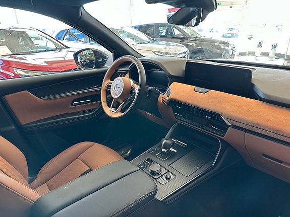 Mazda CX-60 13 of 15
