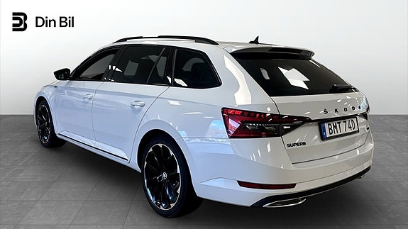 Skoda Superb 3 of 5