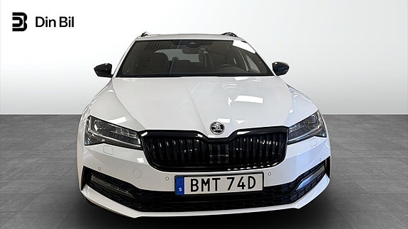 Skoda Superb 4 of 5